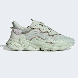 Adidas OZWEEGO SHOES size 11 Green